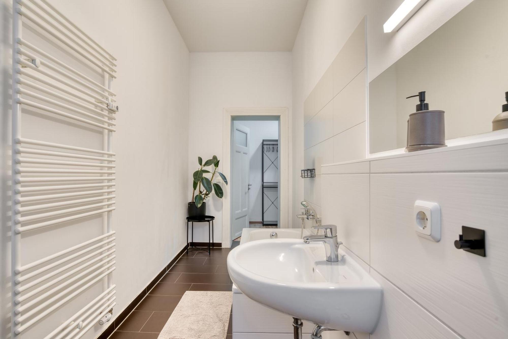 Homy I Altbaucharme Netflix Und Wlan Apartment Leipzig Bagian luar foto